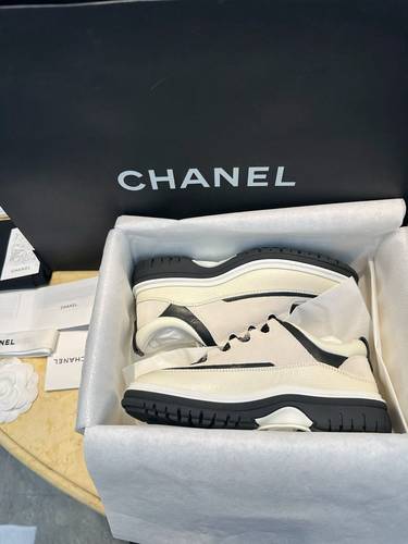 Chanel سنيكرز بيج واسود