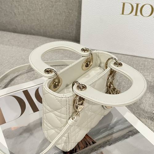 Lady Dior micro 12*10.5*5cm