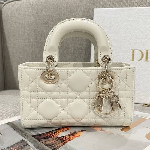 Dior size 16