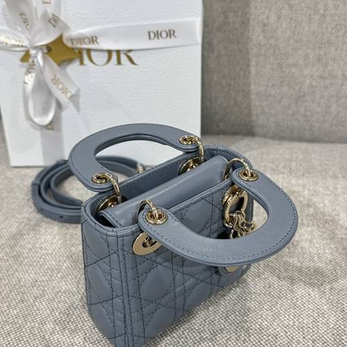 12*10.5*5cm Dior blue micro size