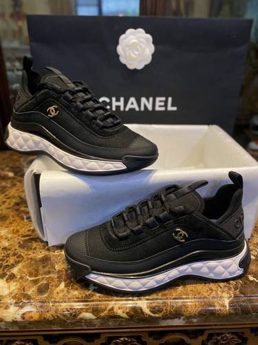 Black سنيكرز Chanel