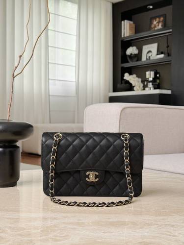 Chanel flap light gold. 23 size