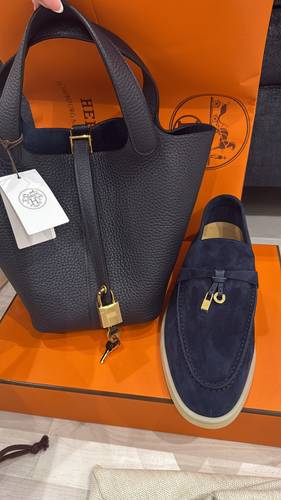 Hermes picotin blue size 18