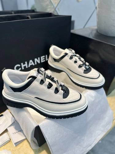 Chanel سنيكرز بيج واسود