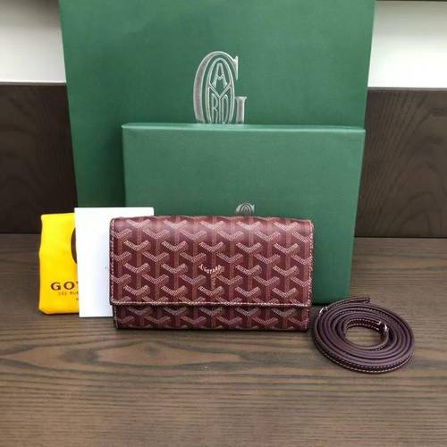 Goyard Wallet and chain