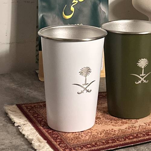 كوب شعار سيفين ونخلة