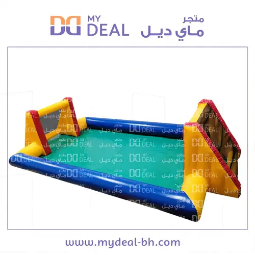 ملعب صابوني الطول ١٠ م في عرض ٥ م 