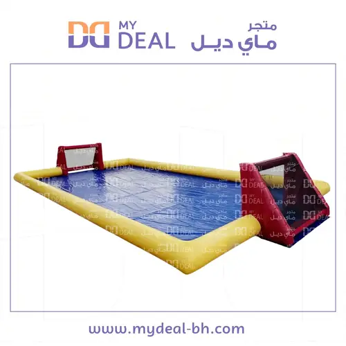 ملعب صابوني الطول ٢٦ متر في العرض ١٣ متر 