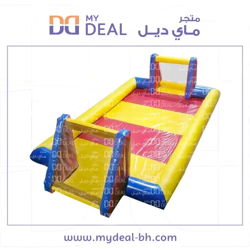 ملعب صابوني بأرضية ملونة أصفر وأحمر 12 * 6متر 
