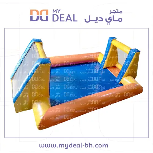 ملعب صابوني بأرضية زرقاء 6 * 3 متر