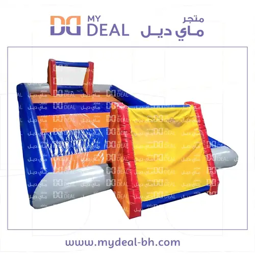 ملعب صابوني طول 12 متر في عرض 6 متر