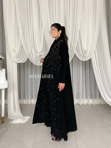 عبايه (لازورد)قماش كريب شك لؤلؤقصه نص كلوش