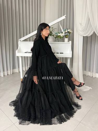 عبايه (اليسا)قماش تل مبطن بكريب مزينه بألؤلؤ والكريستالقصه كلوش