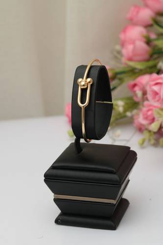 سواره ذهب عيار 18