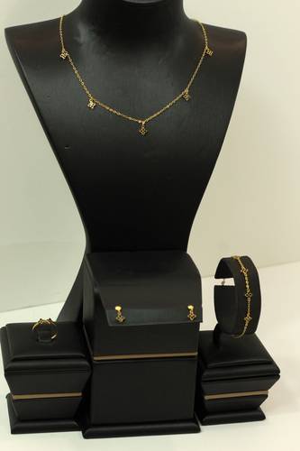 Set of Gold – 18K