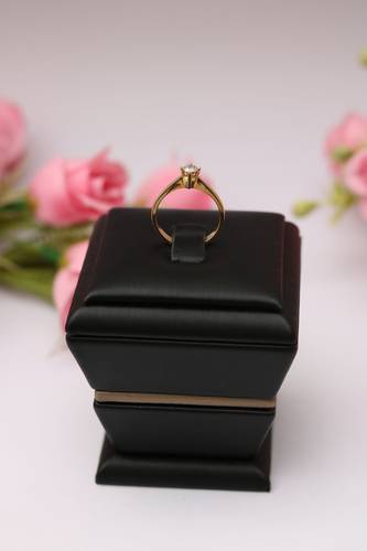 خاتم ذهب عيار 18