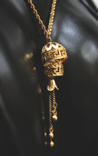 عقد ذهب عيار 21