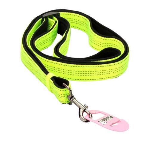 Reflective and luminous dog leash for use with a collar, lined with green neoprene, size L