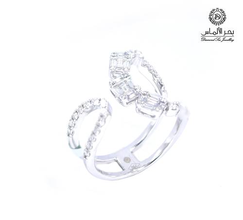 VS Diamond Ring