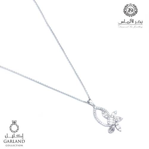 Diamond necklace from wreath