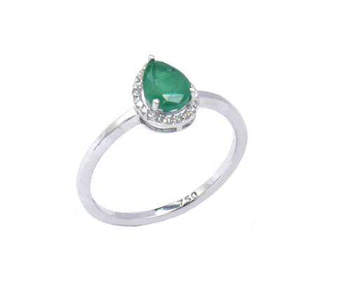 Natural diamond and emerald ring