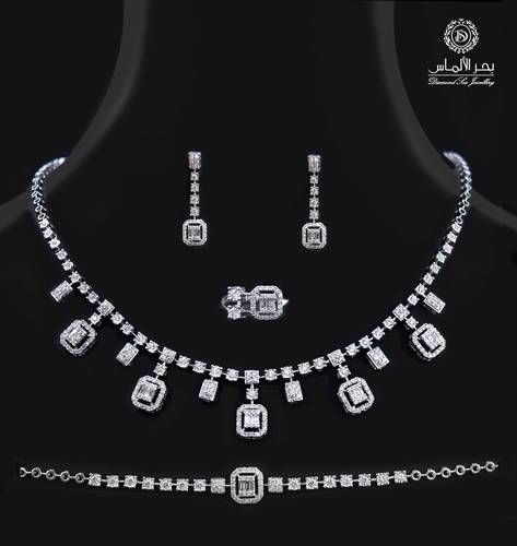 Diamond set