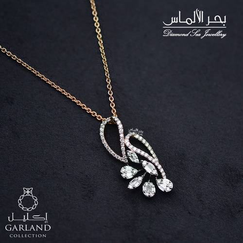 Diamond necklace from the crown collection