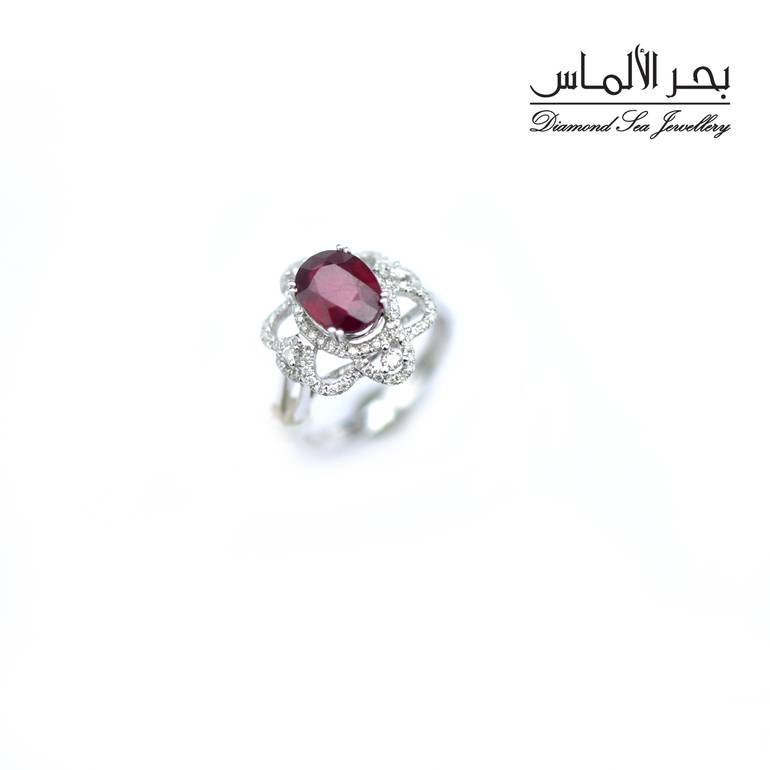 خاتم الماس وحجر ياقوت 
