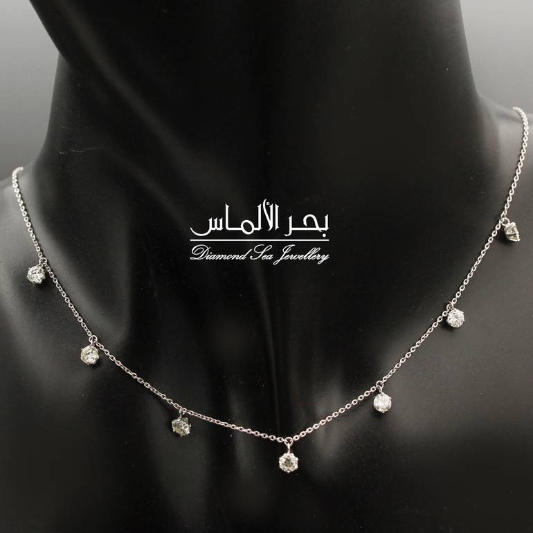 عقد ألماس تشوكر