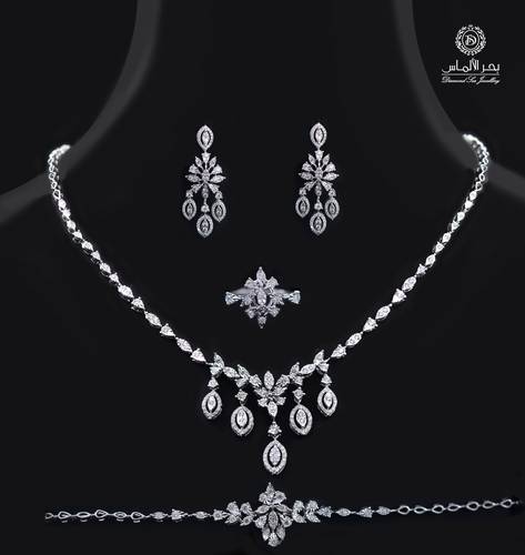 Diamond set