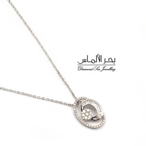 عقد ألماس 