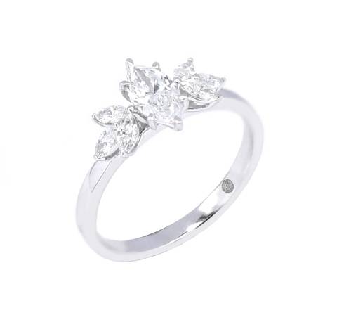 خاتم سولتير ألماس Marquise CUT SI D