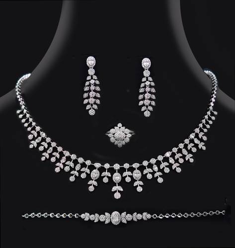 Diamond set
