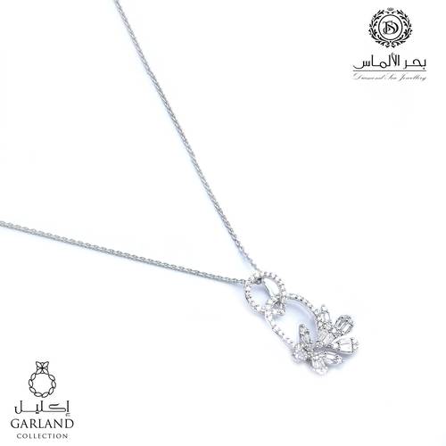 Diamond necklace from wreath
