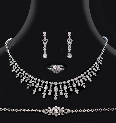 Diamond set