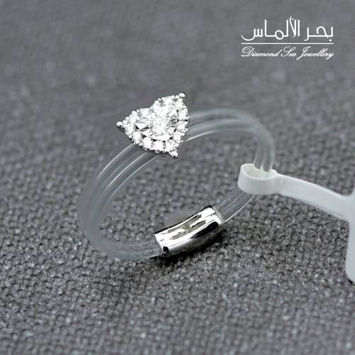 Diamond ring with transparent thread