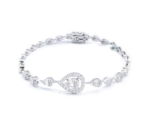 18cm Diamond Wreath Bracelet