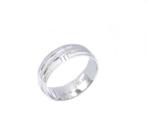 Men's silver ring size 7 US
