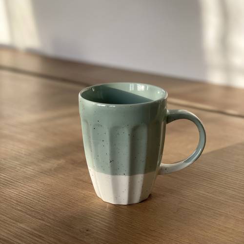 كوب أخضر