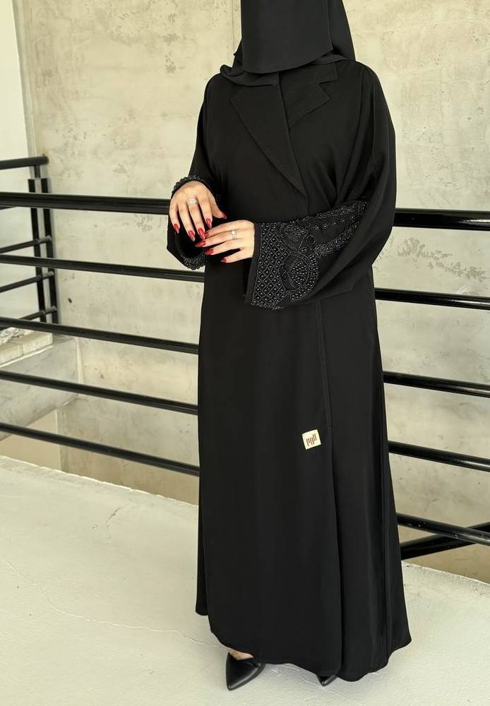كرستال أسود