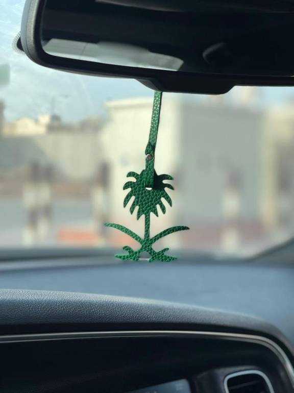 تعليقة سيفين ونخلة