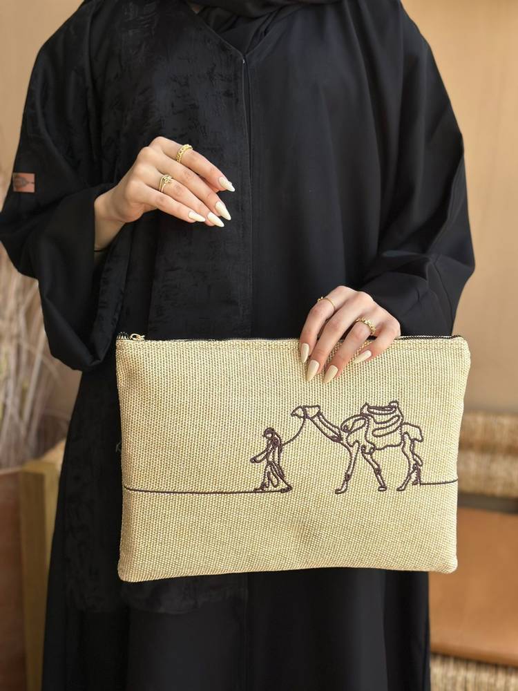  باوتش الجمل  