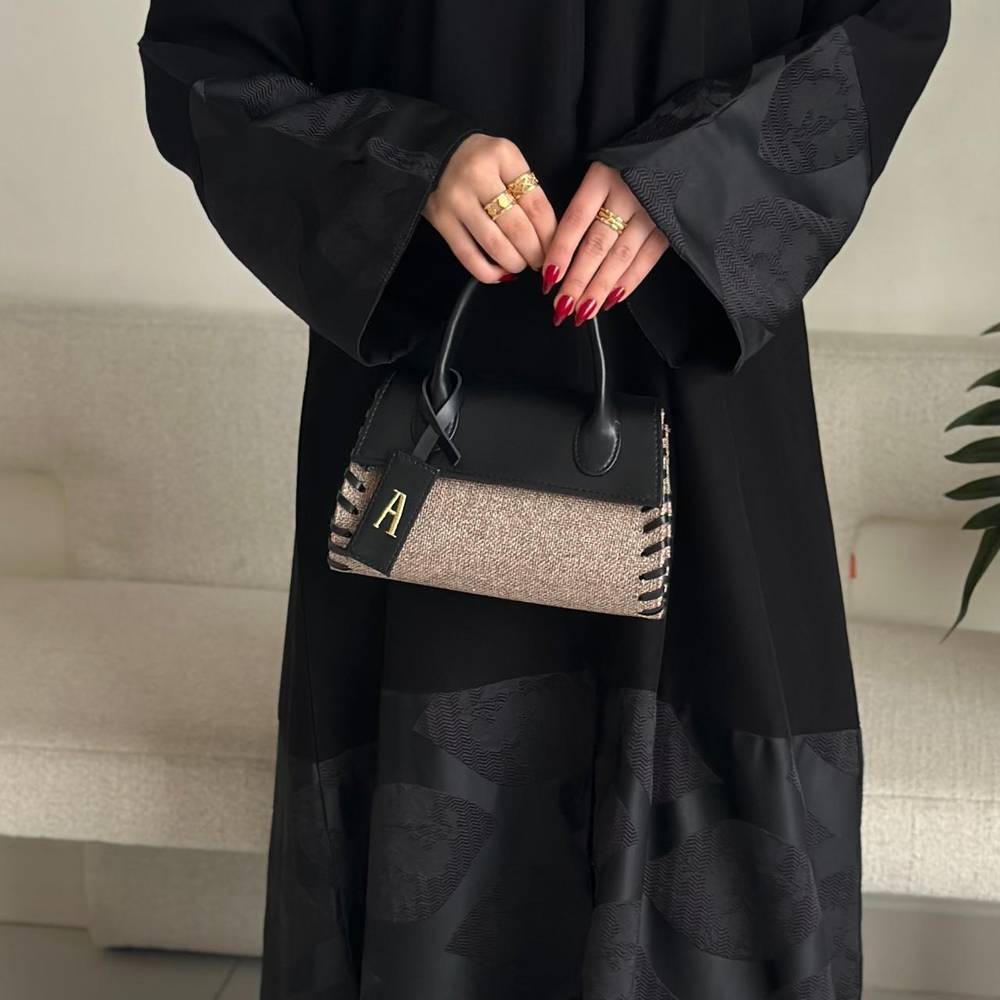 (Layana) اسود
