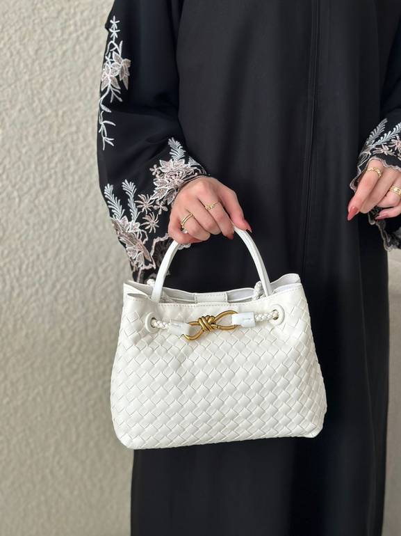 شنطة انديامو –ابيض