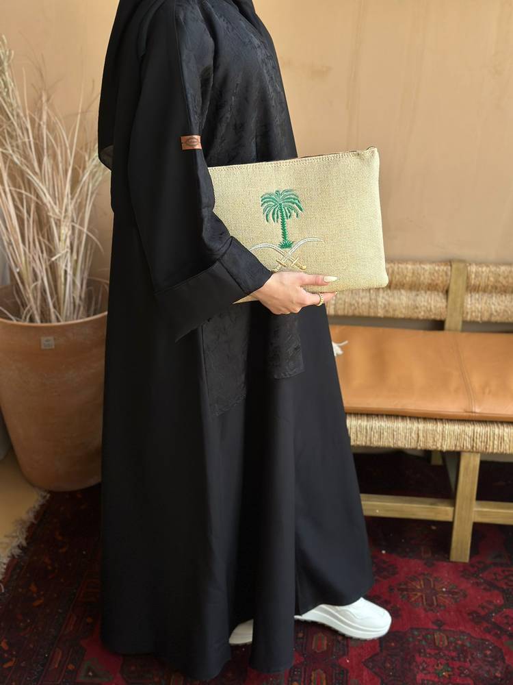  باوتش سيفين ونخلة 