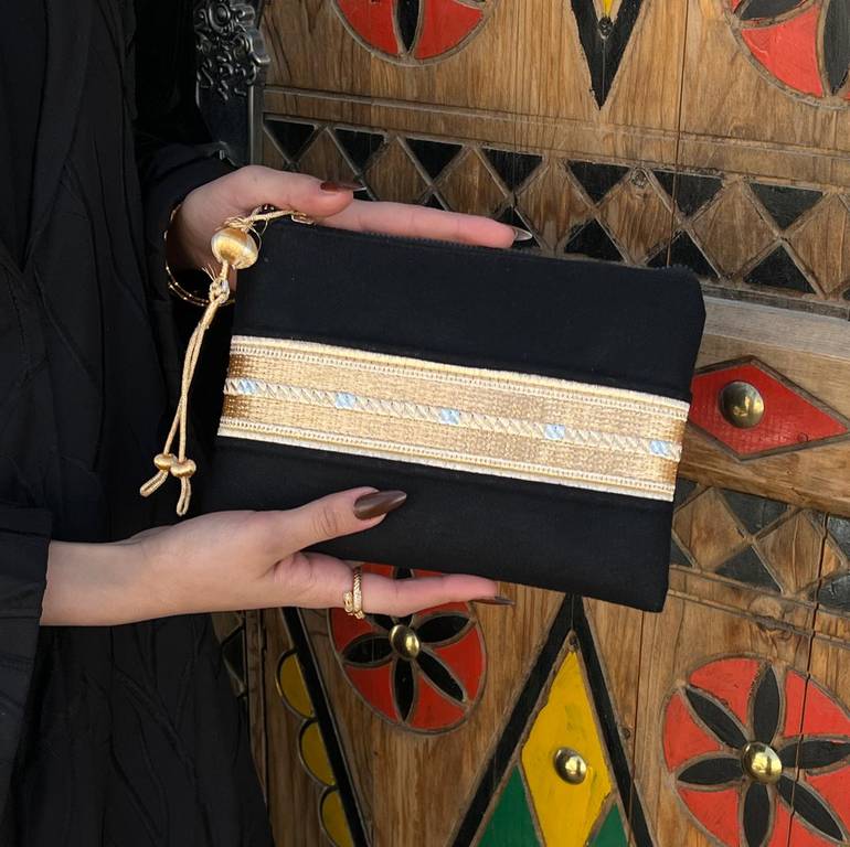  باوتش البشت ذهبي - ميني 
