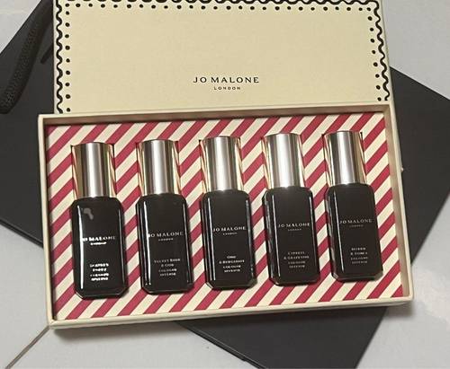 مجموعه ميني عطور جو مالون 5*9مل