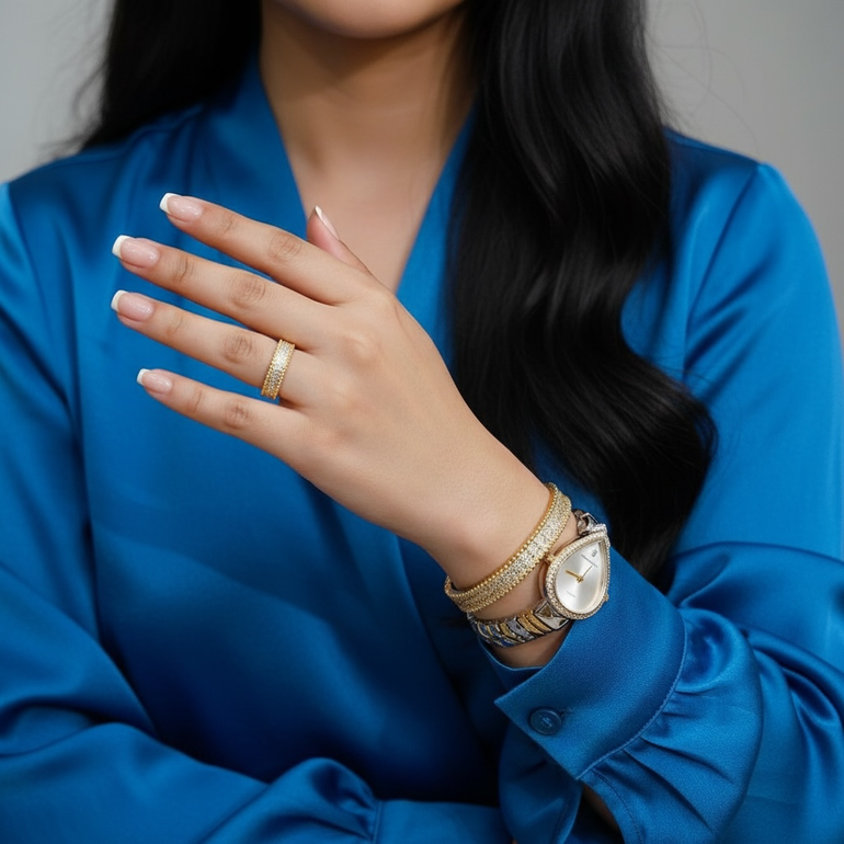 ساعة نسائية ضد الماء مع بنجرة وخاتم زركون وعلبة فخمة