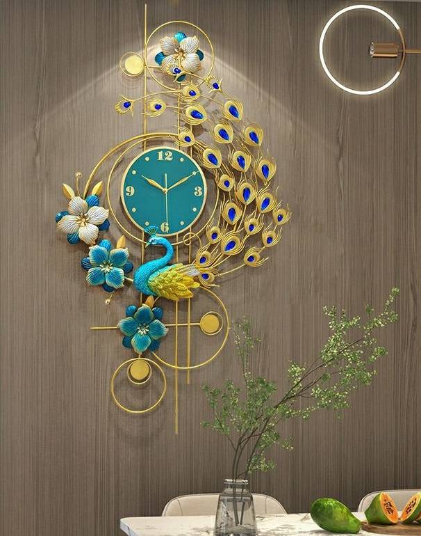 ساعة طاؤوس جدارية