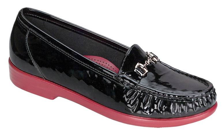 
Metro Slip On Loafer - Black Pat Wine